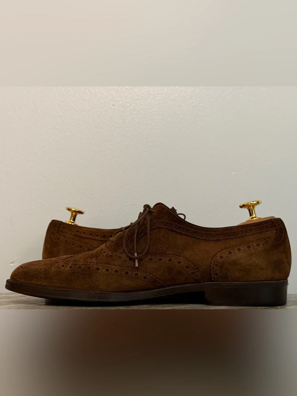 SALVATORE FERRAGAMO BROWN SUEDE BROGUES WINGTIPS 7 D LACE UPS OXFORDS